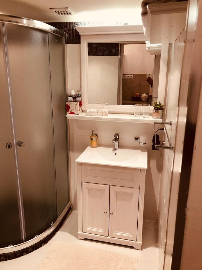 Tomas Apartments Gold Κάρλοβι Βάρι Εξωτερικό φωτογραφία