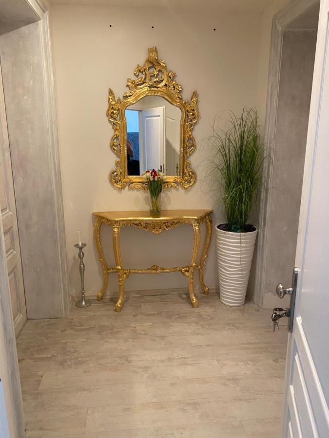 Tomas Apartments Gold Κάρλοβι Βάρι Εξωτερικό φωτογραφία
